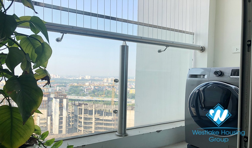 Two-bedroom apartment for rent, fully furnished, new high floor, beautiful view of lake and golf course